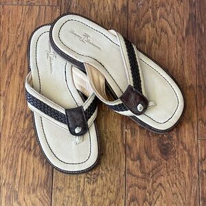 Tommy Bahama Mens Anchors Away Beige Leather Flip Flop Sandals Size 10